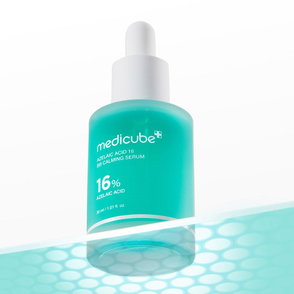 azelaic-acid-16-calming-serum-x4 01_b7a77460-867e-4b7c-b079-cfd94c5ff15c.jpg