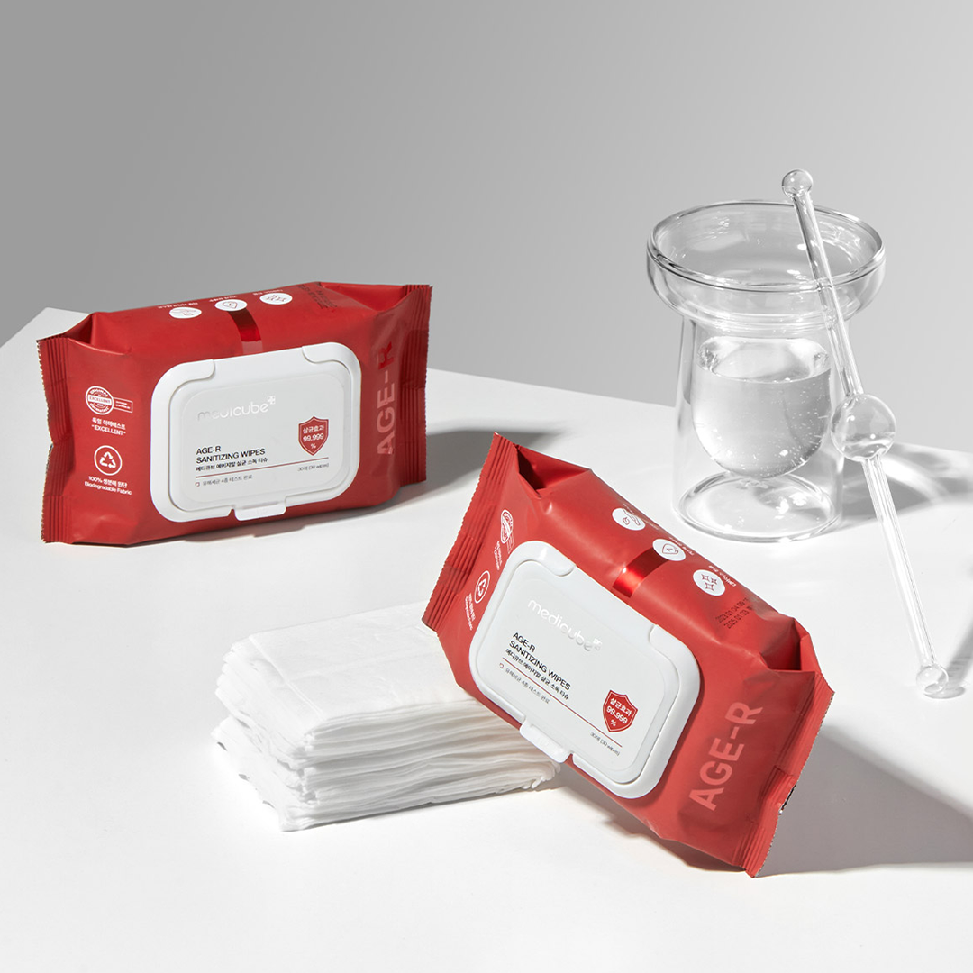 cleansing-wipes-h4 1_3_edcccbac-f889-4382-b5de-460e1895b4a1.png